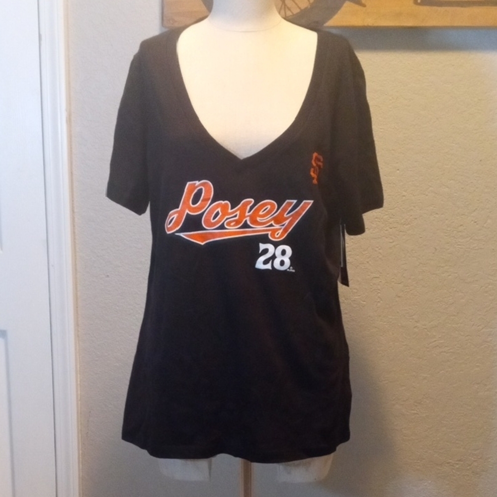 Posey Graphic V-Neck T-Shirt